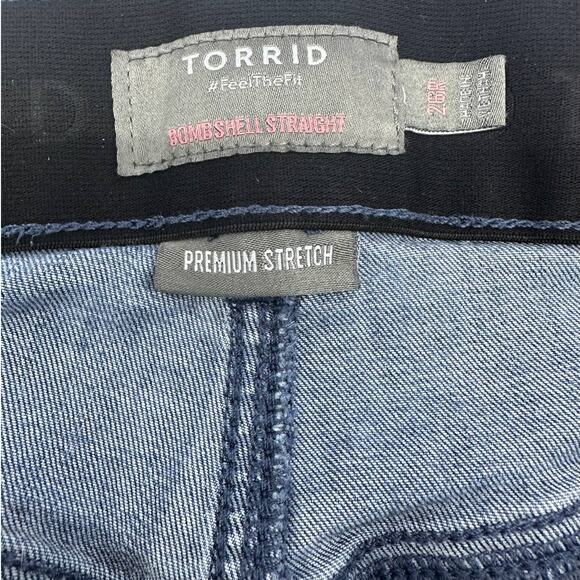 Torrid Bombshell Straight Jeans 26R - Picture 7 of 7